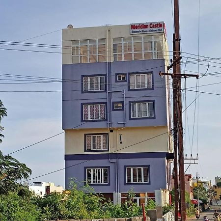 Meridian Castle Hotel Pondicherry Esterno foto